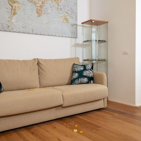 La Casa Bianca Apartment Milan Bagian luar foto